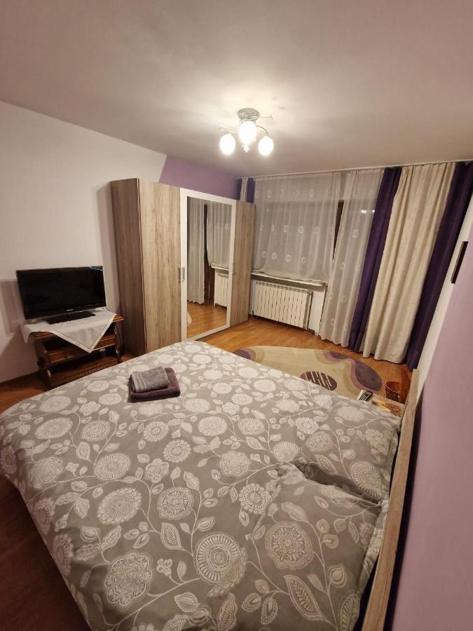 Apartament Victoria Apartment Târgu Jiu Exterior foto